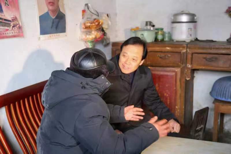 倪建勝赴包保聯(lián)系點(diǎn)開展走訪慰問